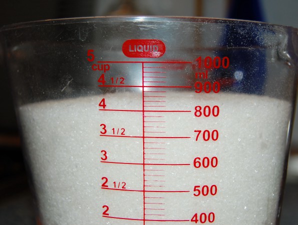количество сахара равно количеству шкурок