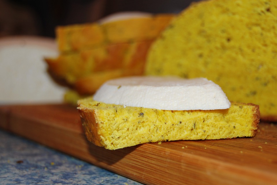 Индийский хлеб с сыром